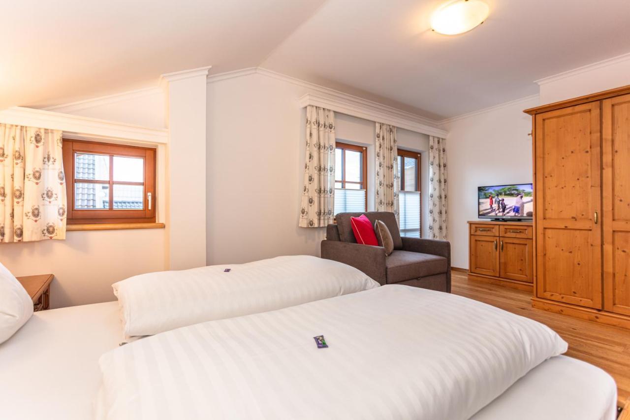 Feriengut Ottacherhof - Active Family Holiday In Central Hollersbach ホラースバッハ・イム・ピンツガウ エクステリア 写真